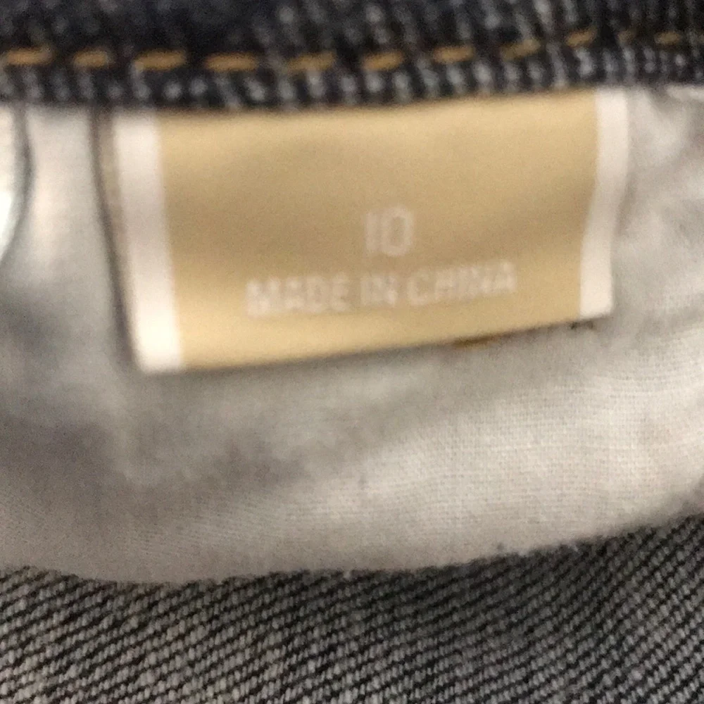 EUC Michael Kors Sz 10 x 32 mid rise dark‎ flare